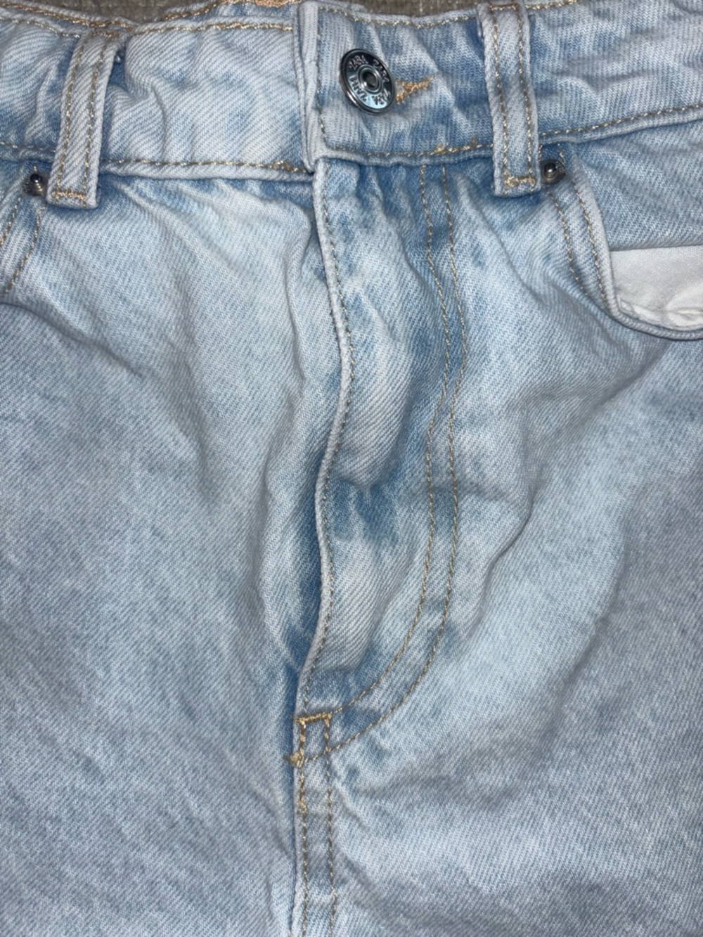 Zara Light Wash Distressed Denim Shorts Size 4 High Rise Frayed Hem Summer - Picture 2 of 4